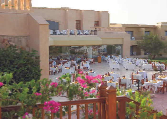 Resort Three Corners Fayrouz Plaza