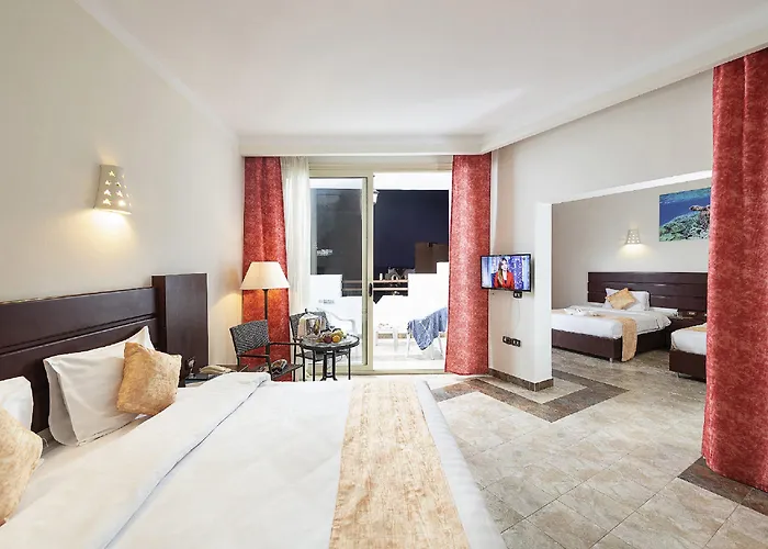 Resort Three Corners Fayrouz Plaza