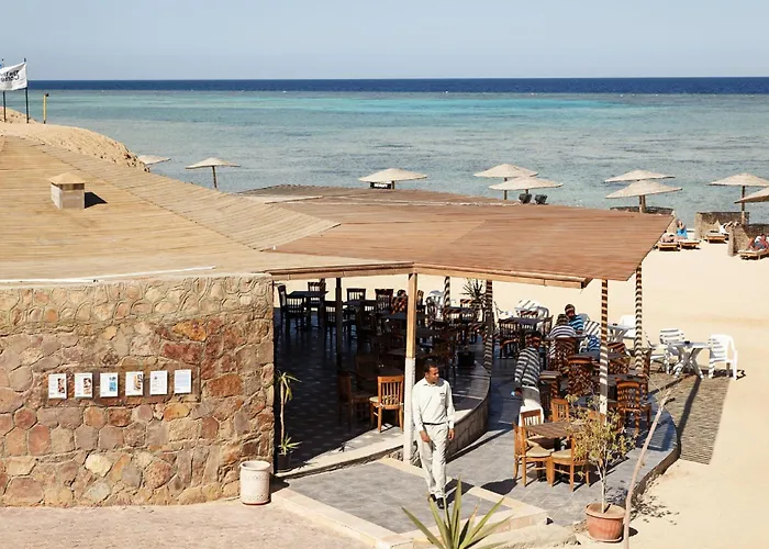 Resort Three Corners Fayrouz Plaza 5*