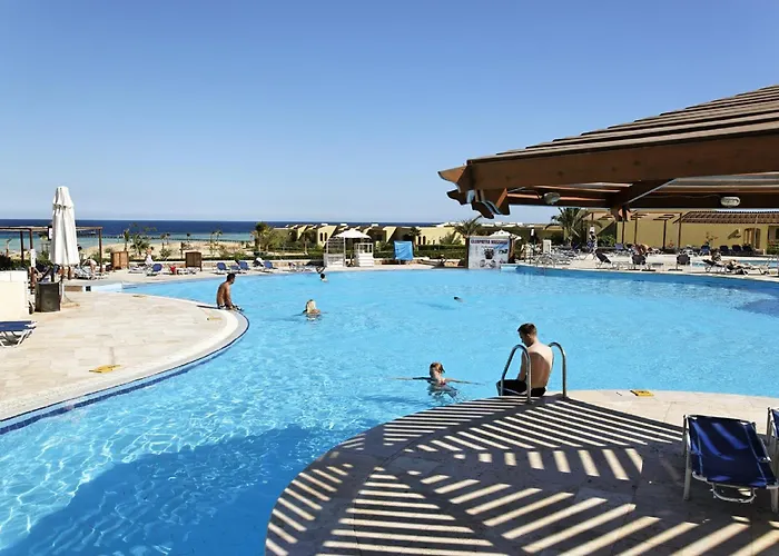 Resort Three Corners Fayrouz Plaza