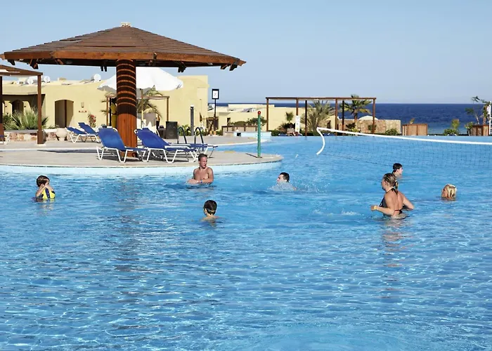 Resort Three Corners Fayrouz Plaza 5*